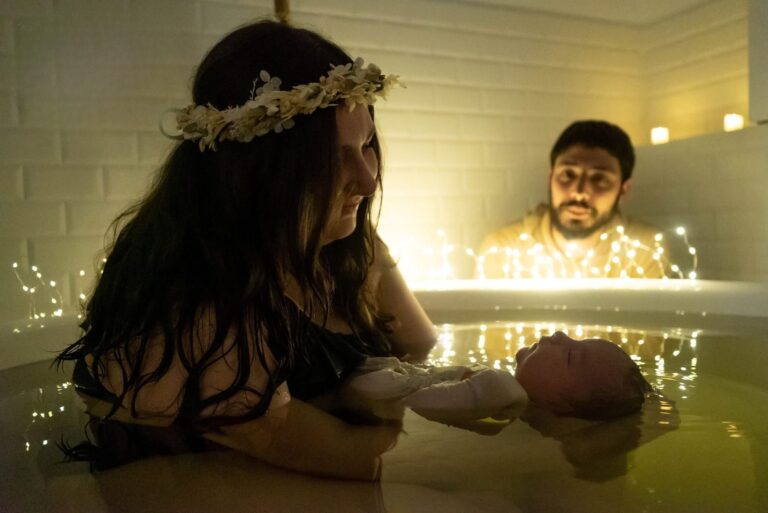 L&rsquo;immersion maternelle : Quand la maman et le bébé ne font encore qu&rsquo;un.