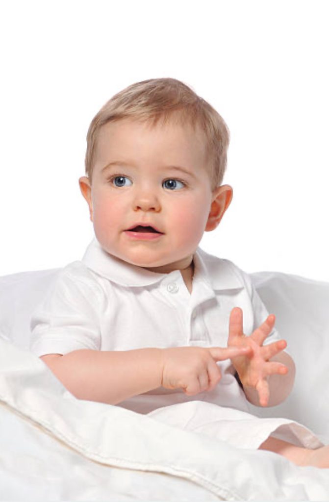 Apprendre le bébé signe à son enfant sans retarder la parole : favoriser la communication précoce — Maison Parent’aise & Bien Naître.