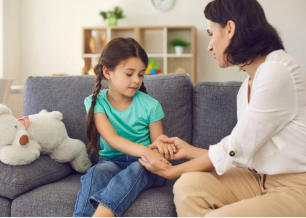 Accompagner l’enfant opposant ou désobéissant sans crier : poser des limites avec bienveillance — Maison Parent’aise & Bien Naître.